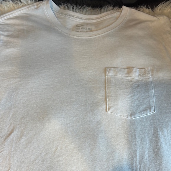 Nike White and Blue Short Sleeve Tee - Picture 2 of 9